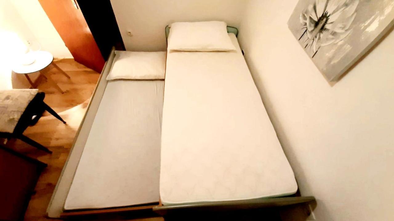 Apartment Leut Slatine Extérieur photo
