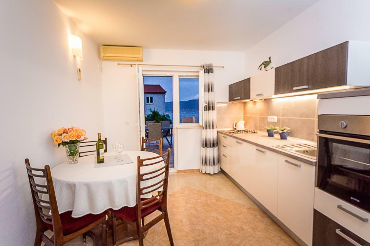 Apartment Leut Slatine Extérieur photo