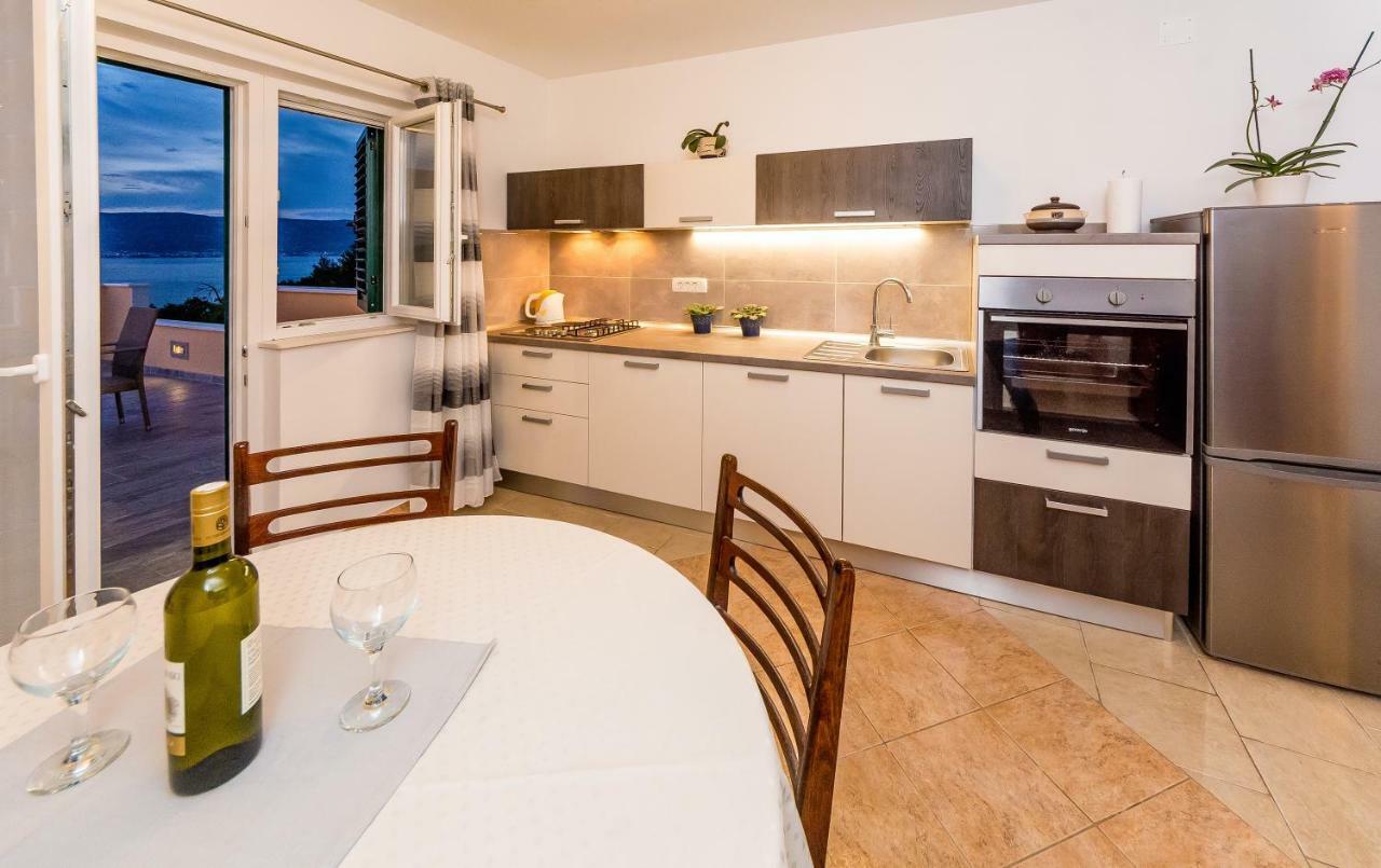 Apartment Leut Slatine Extérieur photo