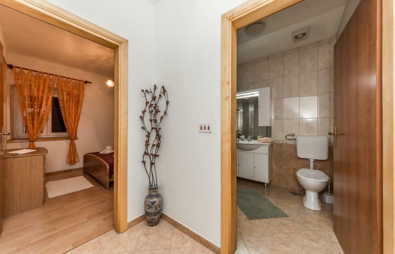 Apartment Leut Slatine Extérieur photo
