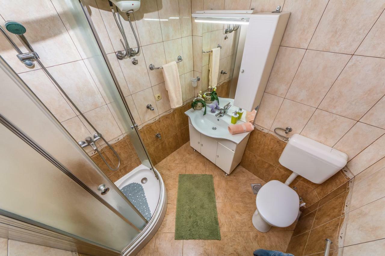 Apartment Leut Slatine Extérieur photo